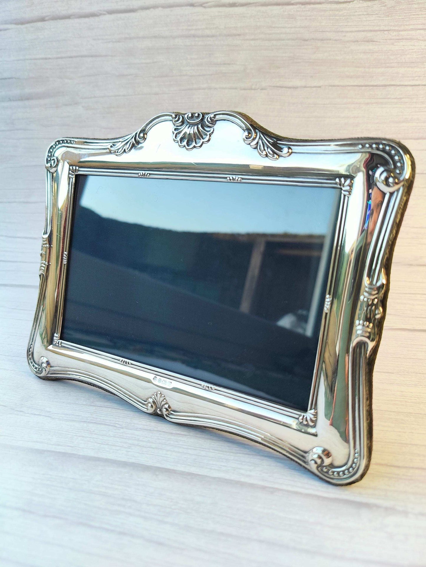 Vintage Sterling Silver Hallmarked Carr's of Sheffield Landscape Photo Picture Frame