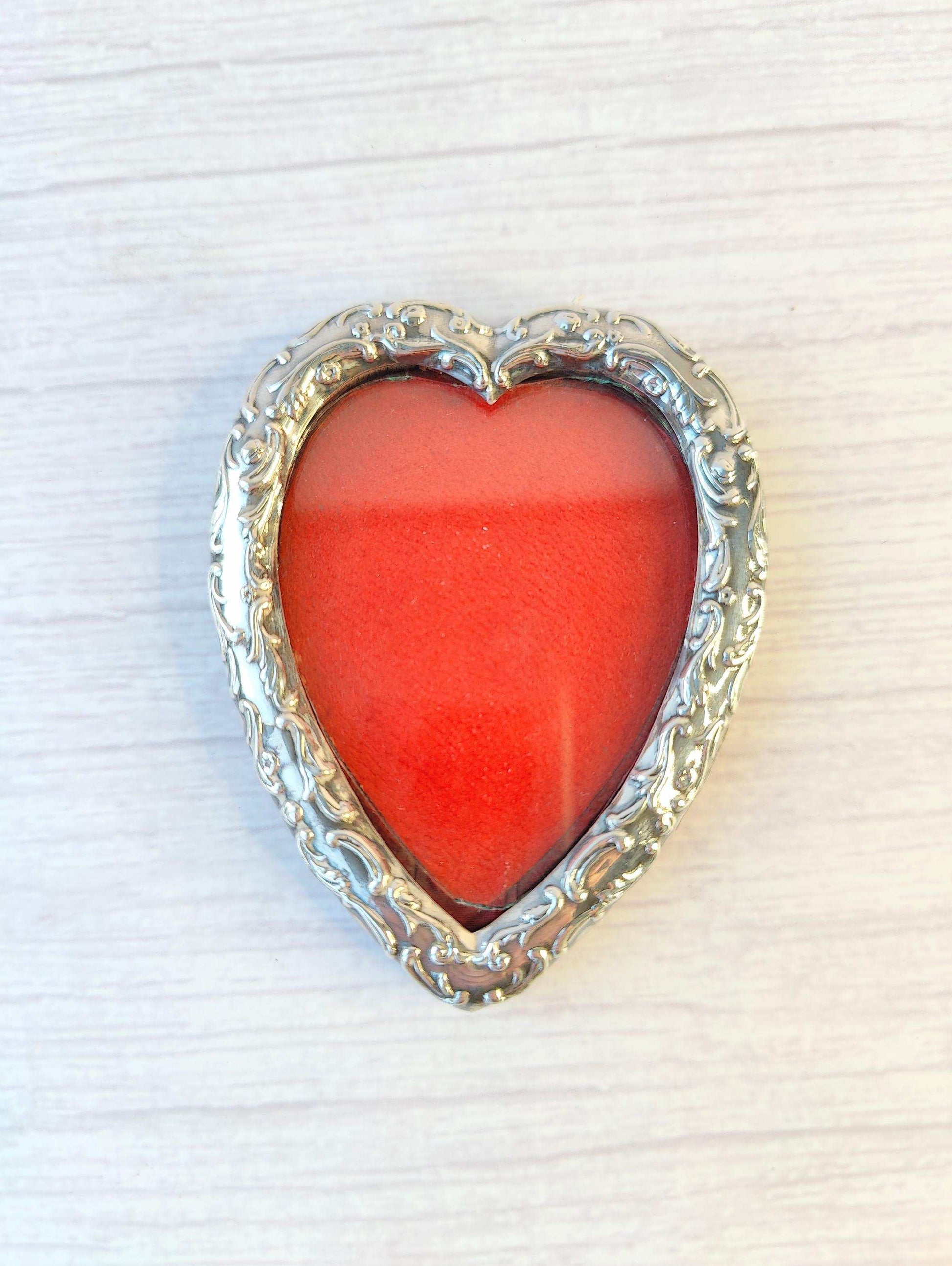 Antique Victorian Sterling Silver Hallmarked Heart Shaped Ornate Photo Picture Frame